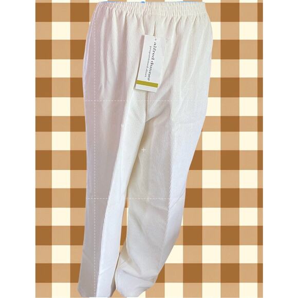 Alfred Dunner Womens 14 Petite Proportioned Short Cream Corduroy Pants - Picture 4 of 7